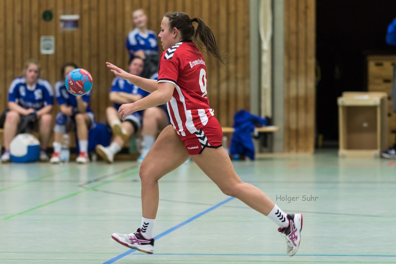 Bild 182 - Frauen Barmstedter TS - Buedelsdorfer TSV : Ergebnis: 26:12